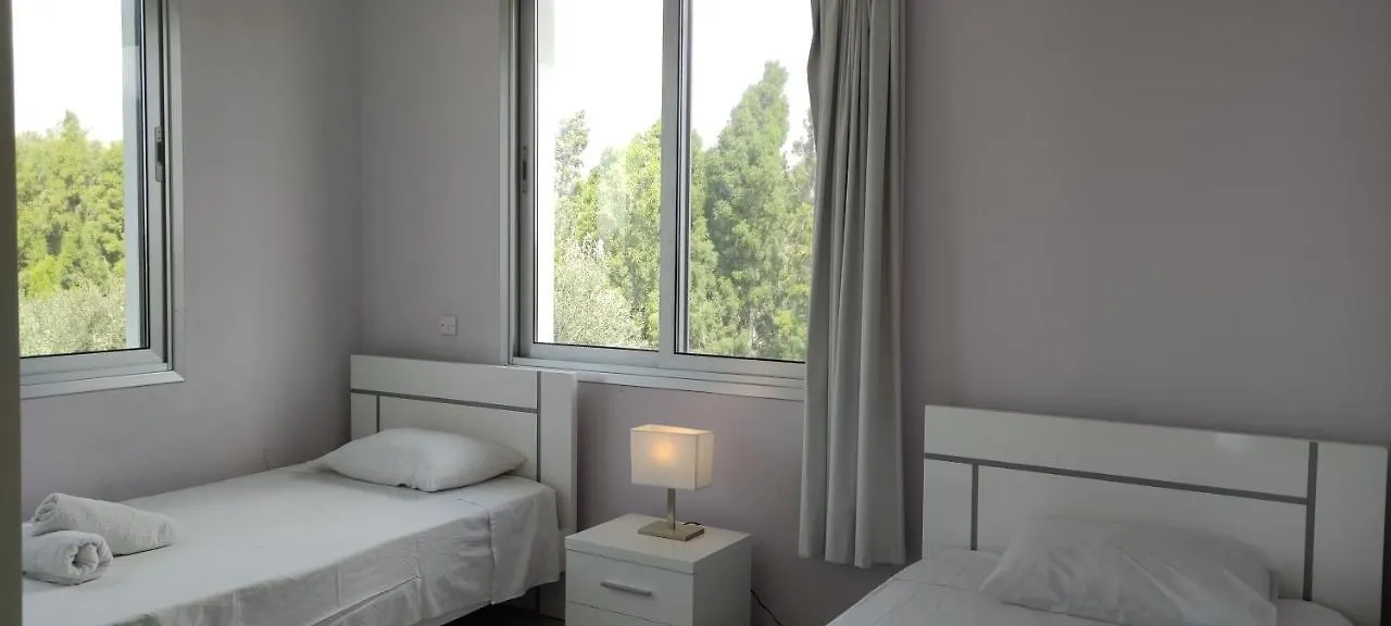 Kiti Village Villa, Cyprus, Salt-Water Pool, 6 Bedrooms, Larnaca 0*,