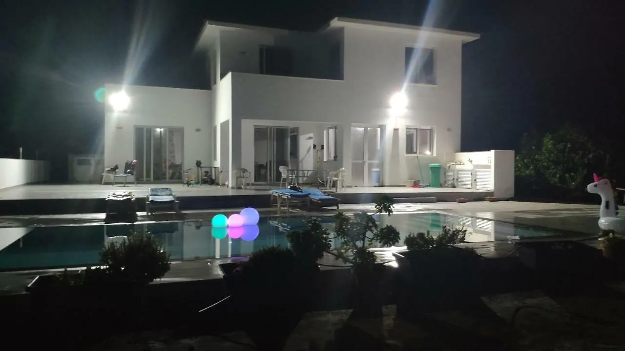 Kiti Village Villa, Cyprus, Salt-Water Pool, 6 Bedrooms, Larnaca Cyprus